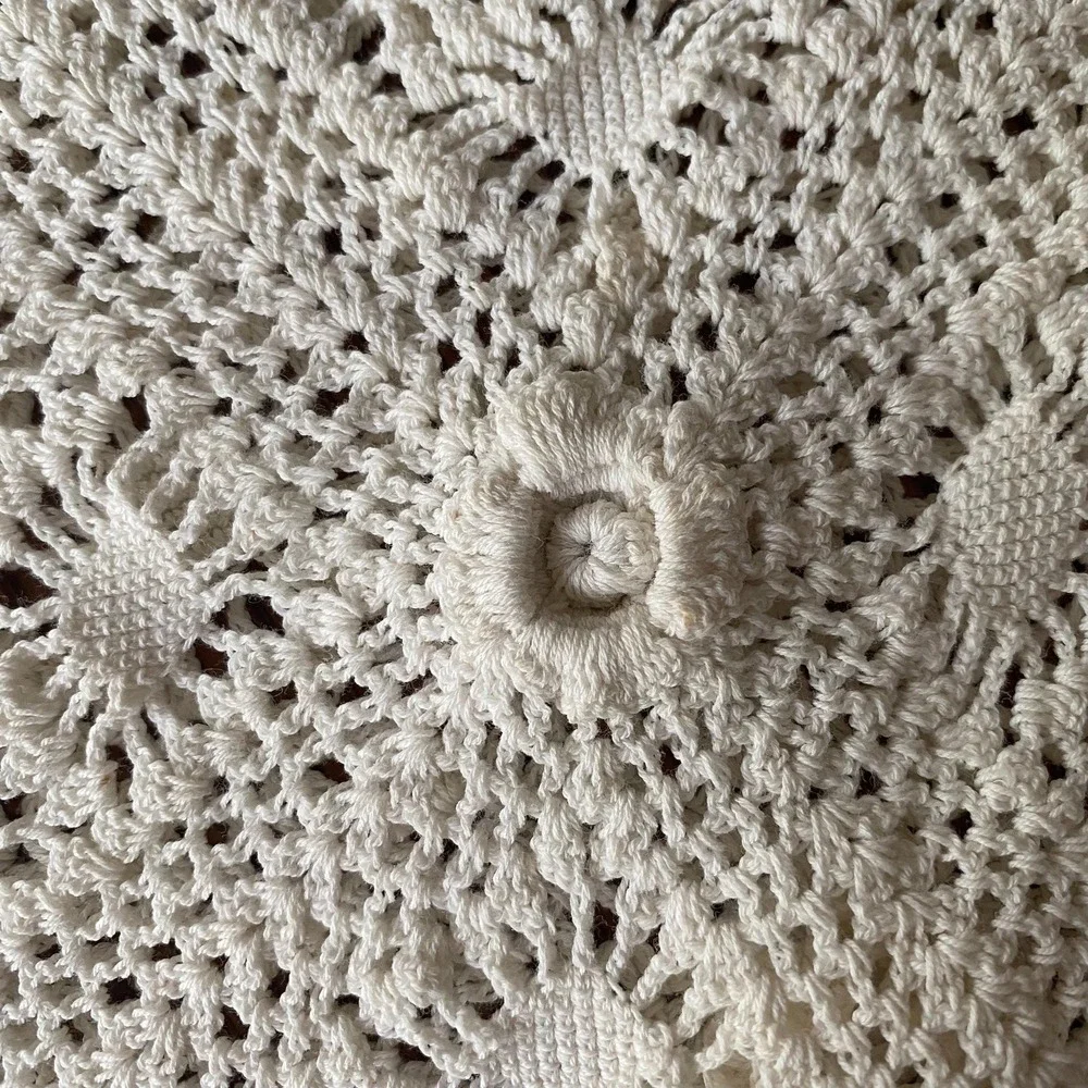Vintage Handmade Crochet Tablecloth White Floral 3D Camelia Cottage Provence